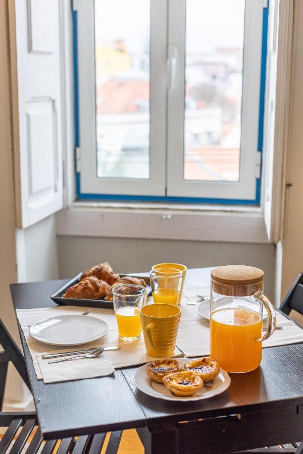 Bright Tailor Made Apartment By The Castle Lisbon Exterior photo